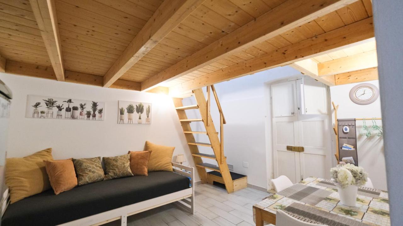 Monolocale Porta Napoli Apartment Brindisi Exterior photo